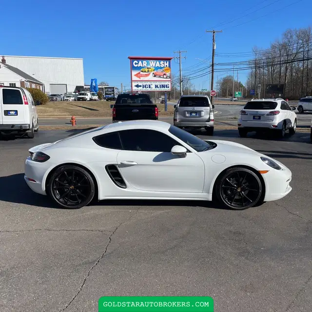 2023 Porsche 718 Cayman Base