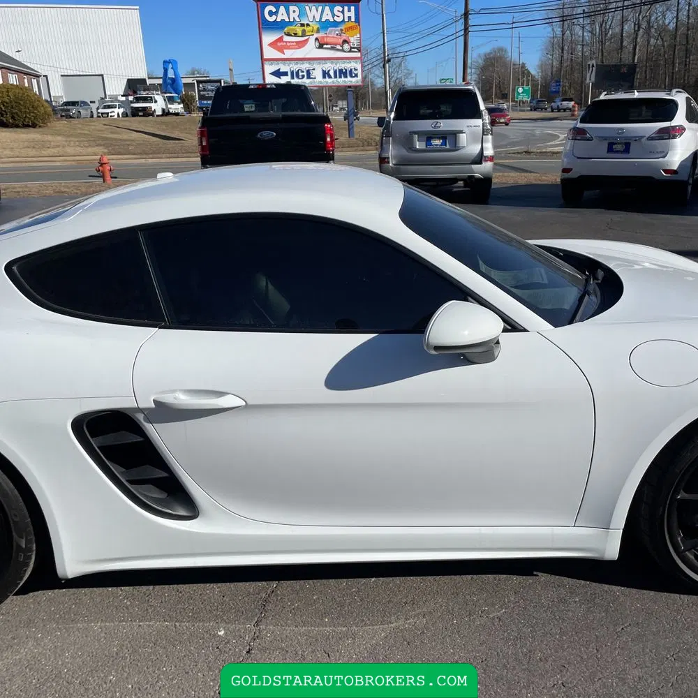 2023 Porsche 718 Cayman Base