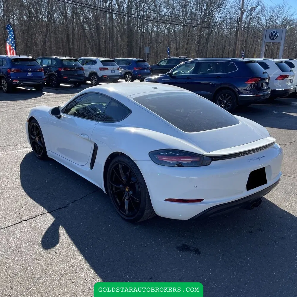 2023 Porsche 718 Cayman Base