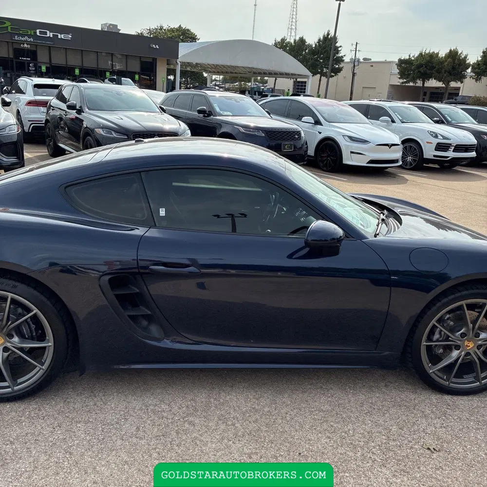 2017 Porsche 718 Cayman Base
