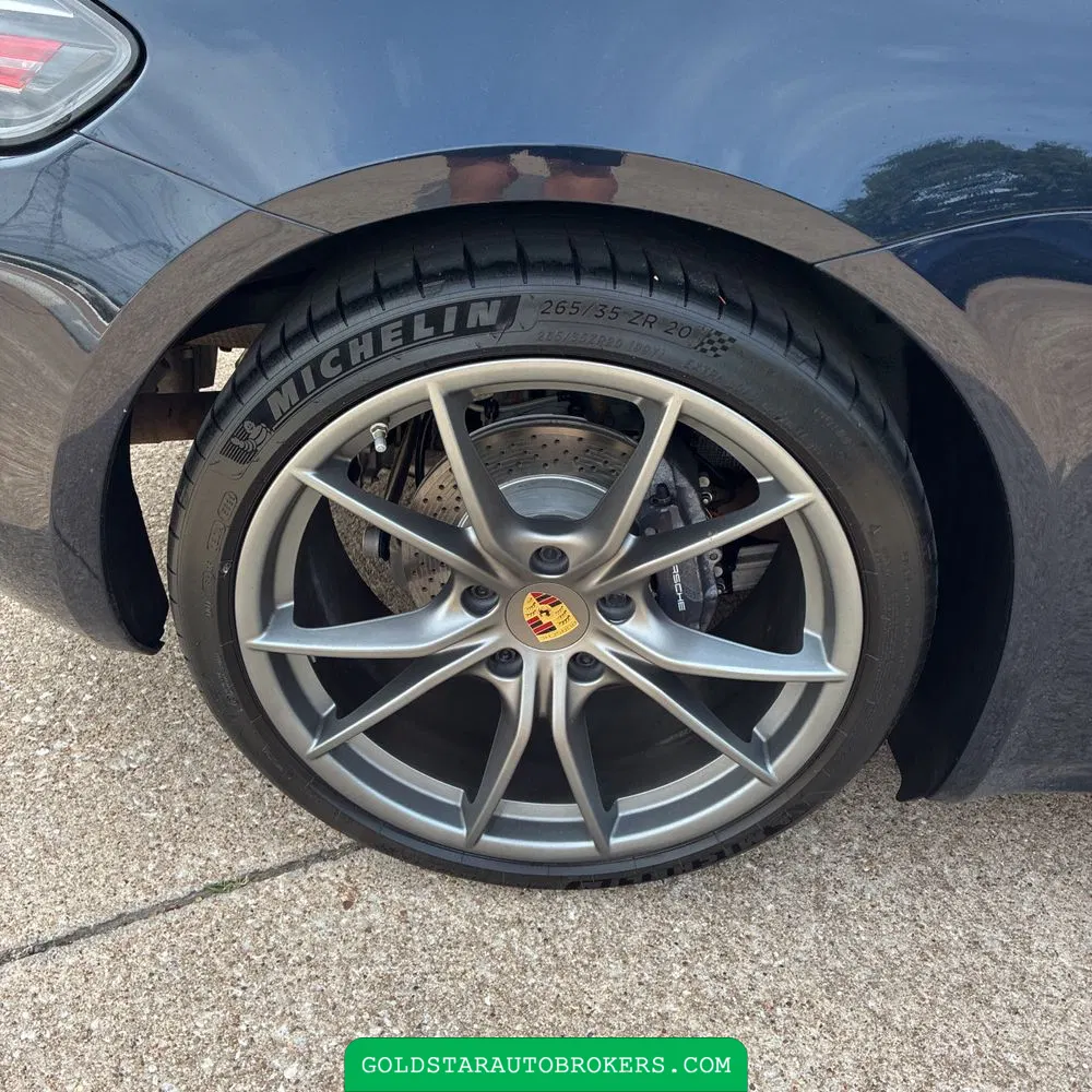 2017 Porsche 718 Cayman Base