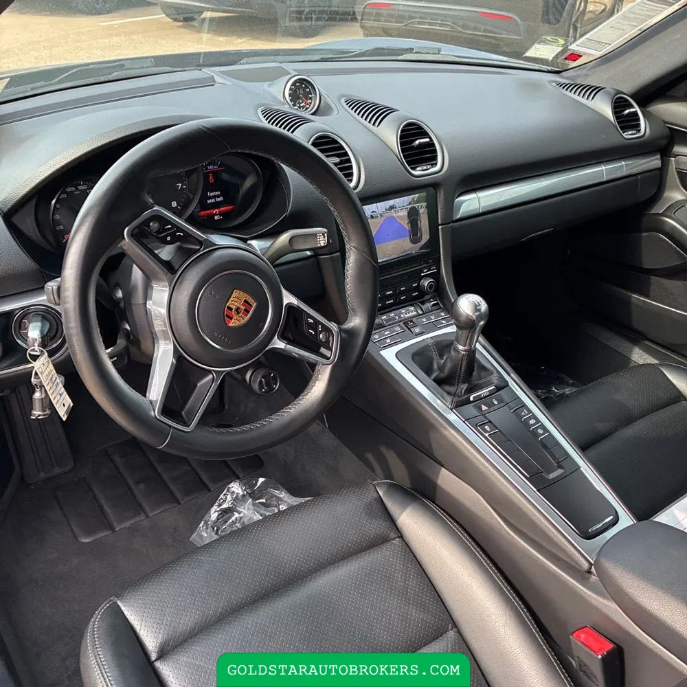 2017 Porsche 718 Cayman Base