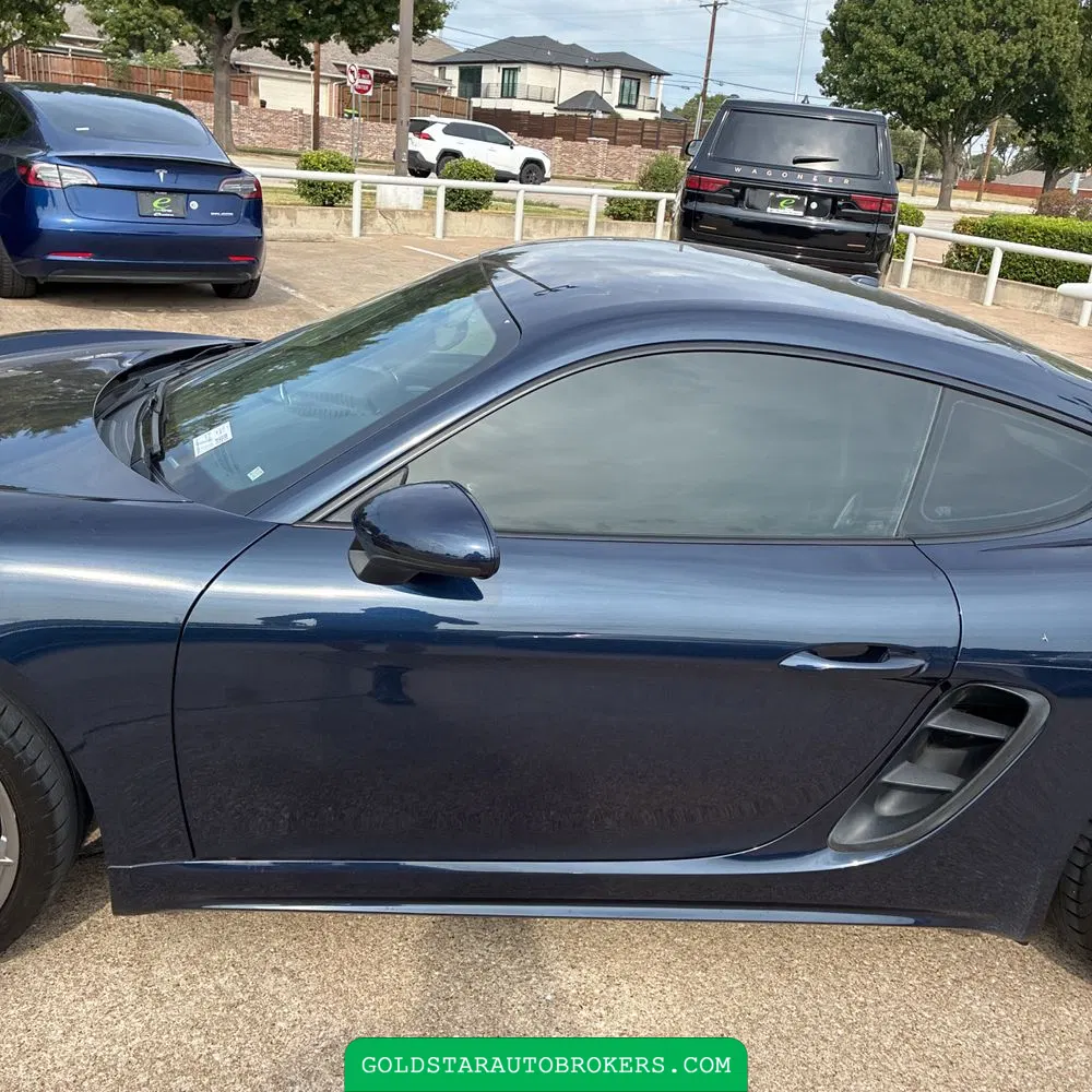 2017 Porsche 718 Cayman Base