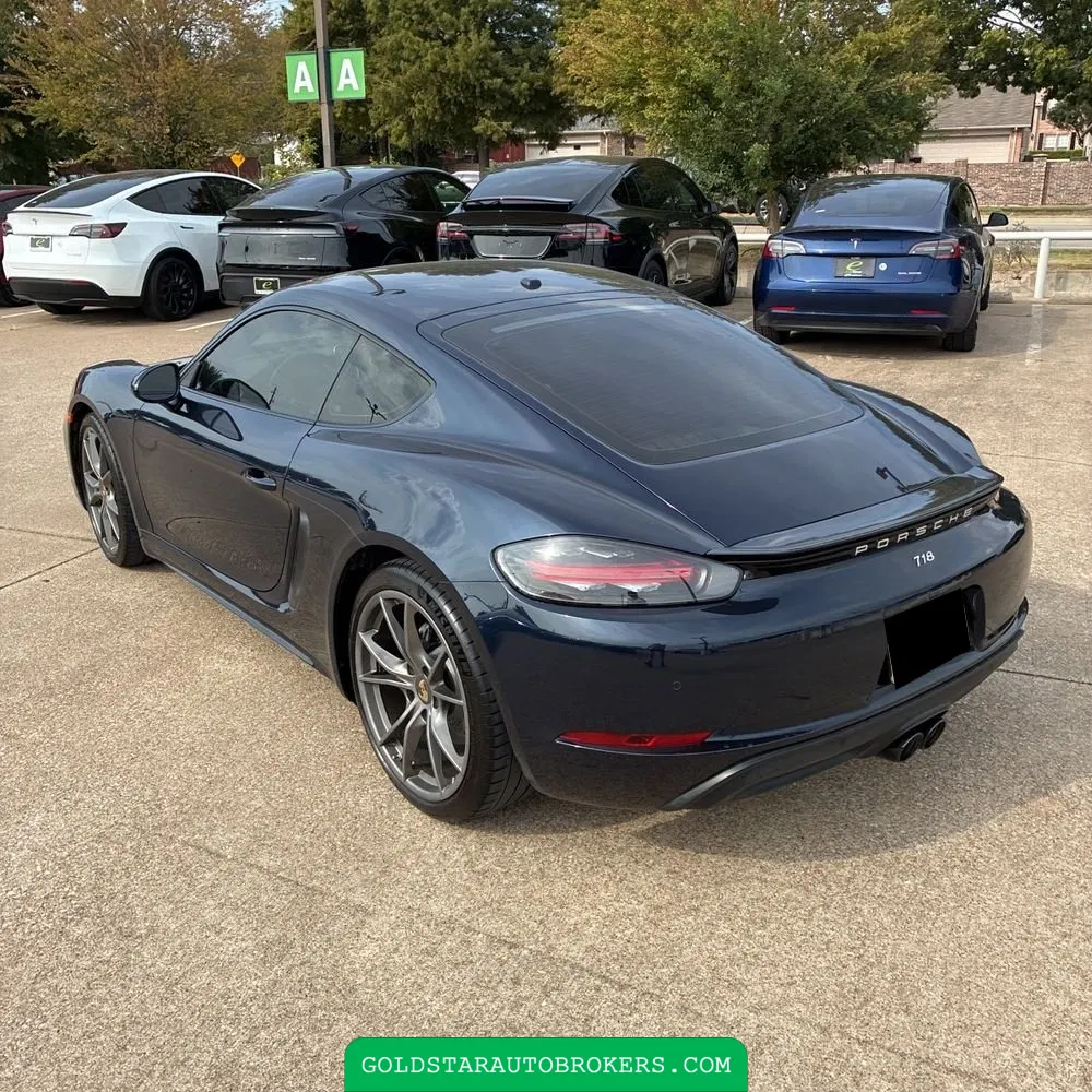 2017 Porsche 718 Cayman Base