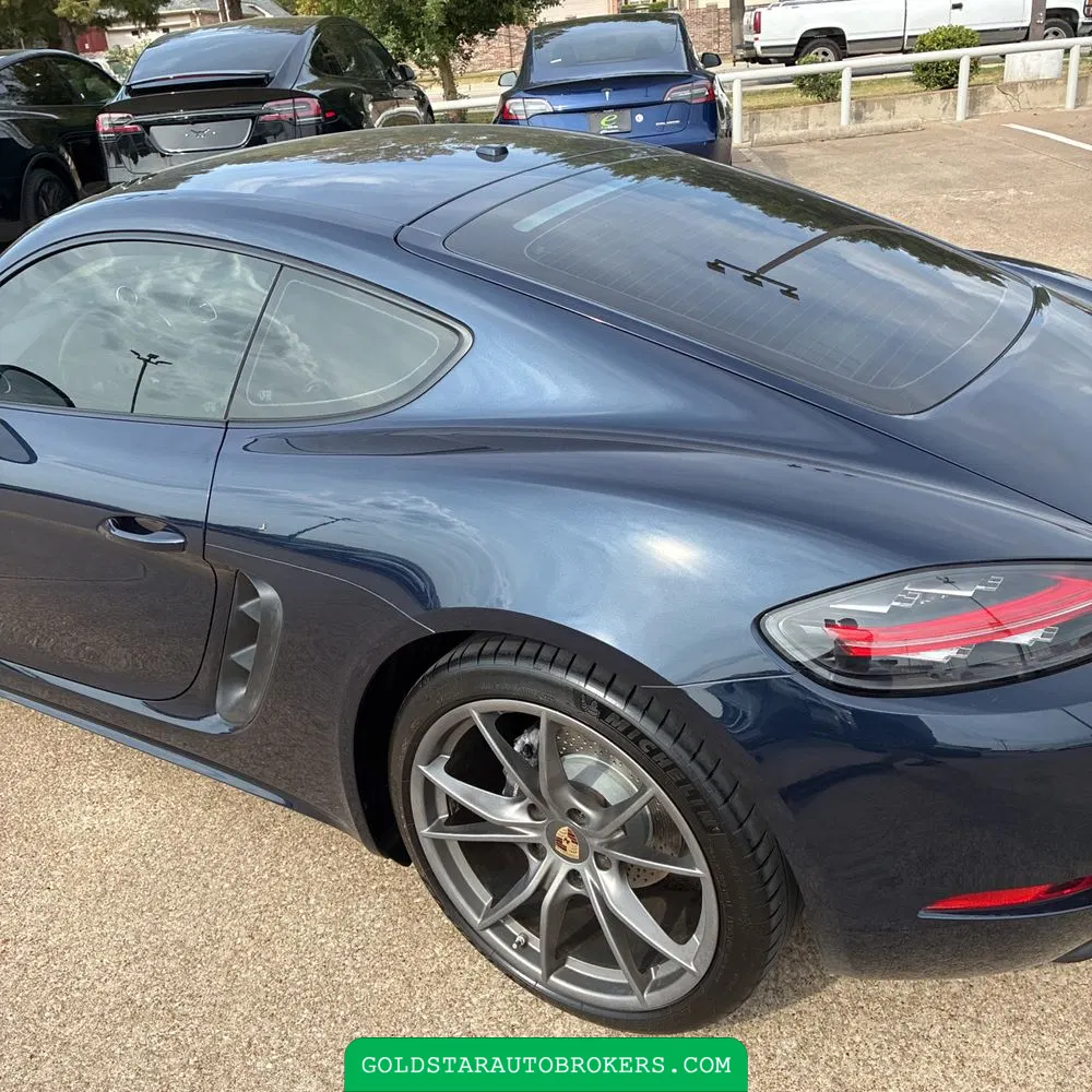2017 Porsche 718 Cayman Base