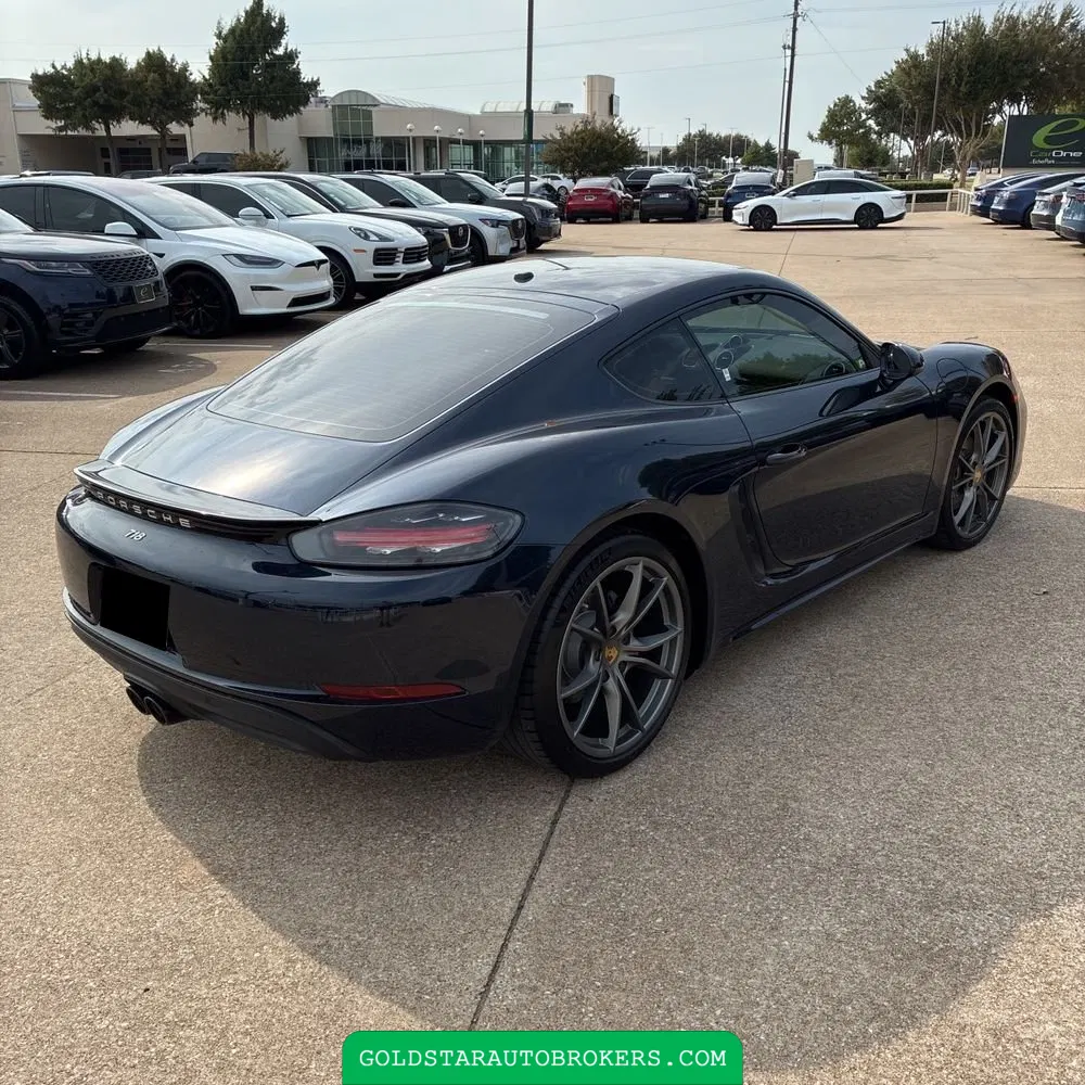 2017 Porsche 718 Cayman Base