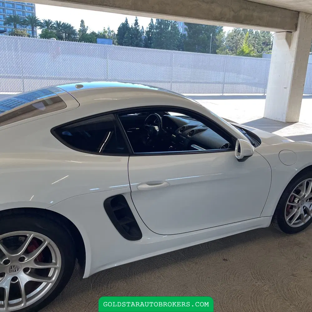2018 Porsche 718 Cayman Base