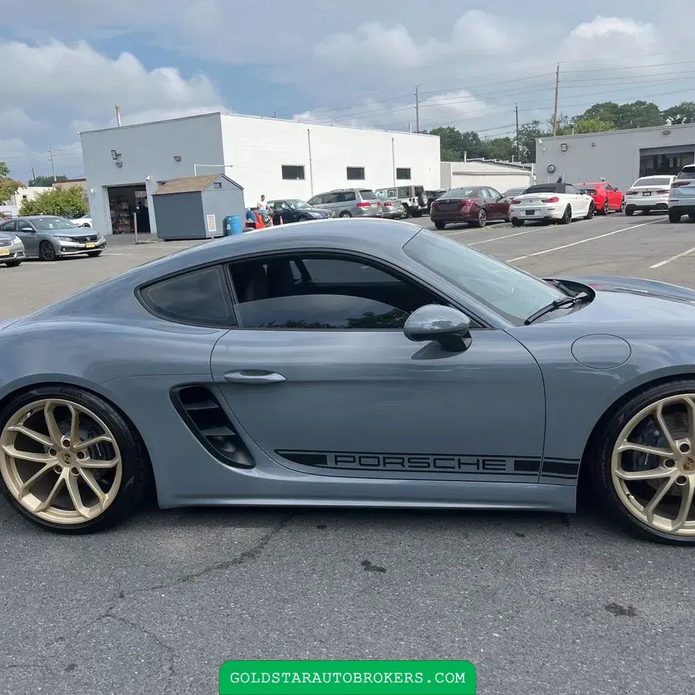 2024 Porsche 718 Cayman Base