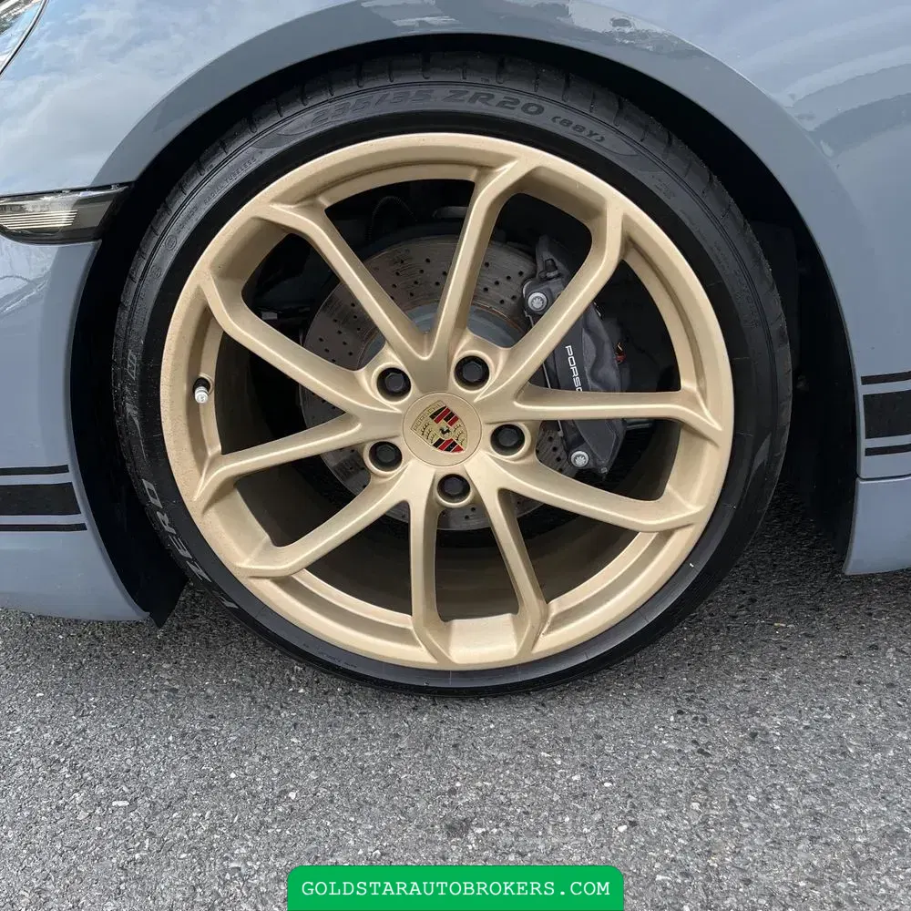 2024 Porsche 718 Cayman Base