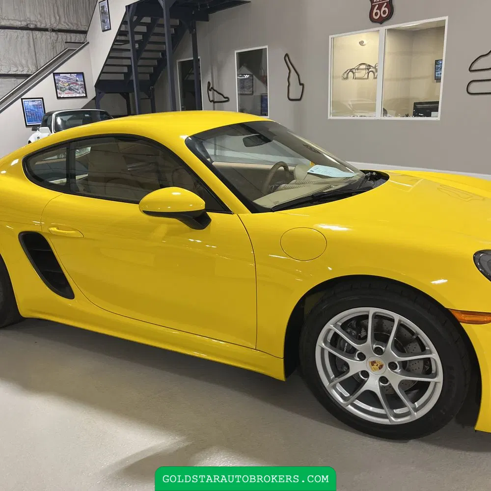 2017 Porsche 718 Cayman Base