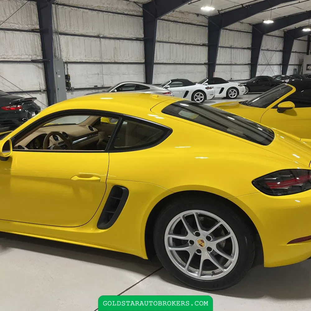 2017 Porsche 718 Cayman Base