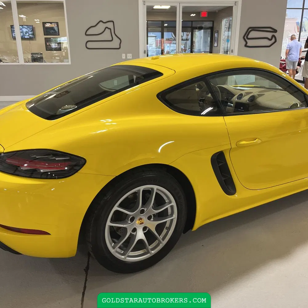 2017 Porsche 718 Cayman Base