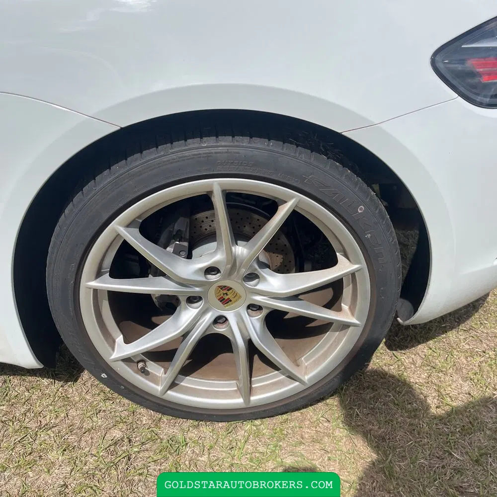 2019 Porsche 718 Cayman Base