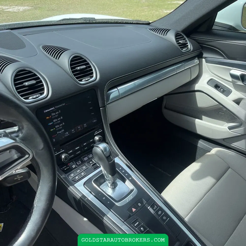2019 Porsche 718 Cayman Base