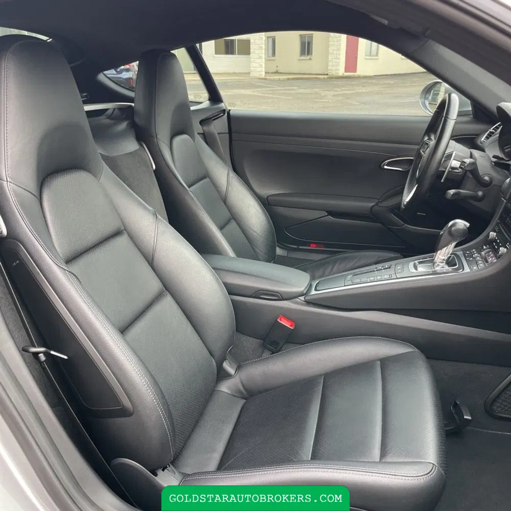 2019 Porsche 718 Cayman Base