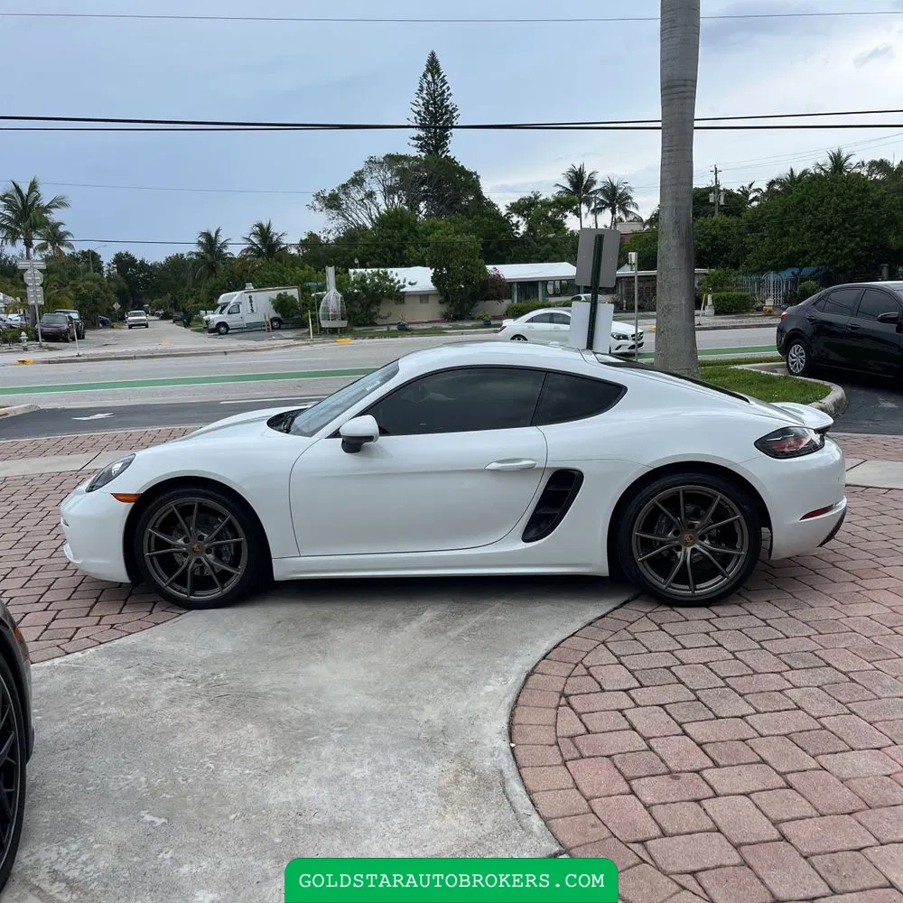 2019 Porsche 718 Cayman Base