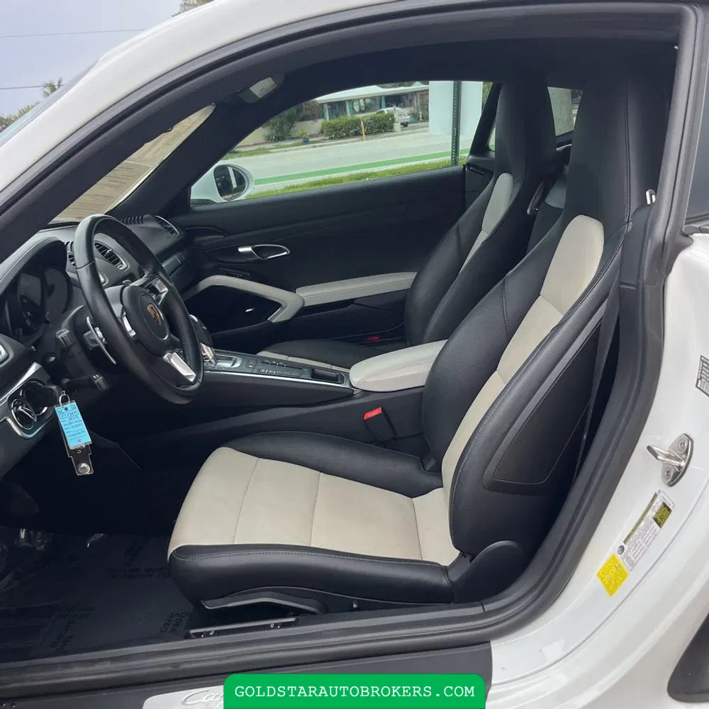 2019 Porsche 718 Cayman Base