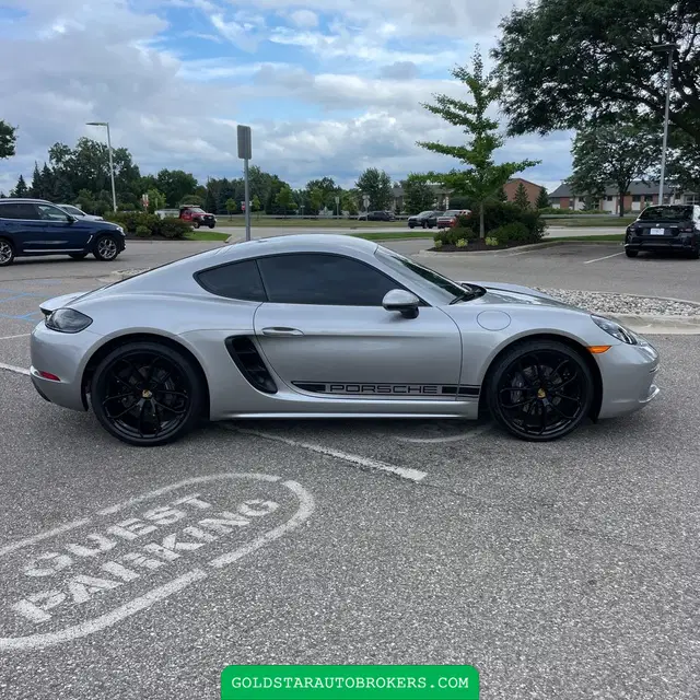 2024 Porsche 718 Cayman Base