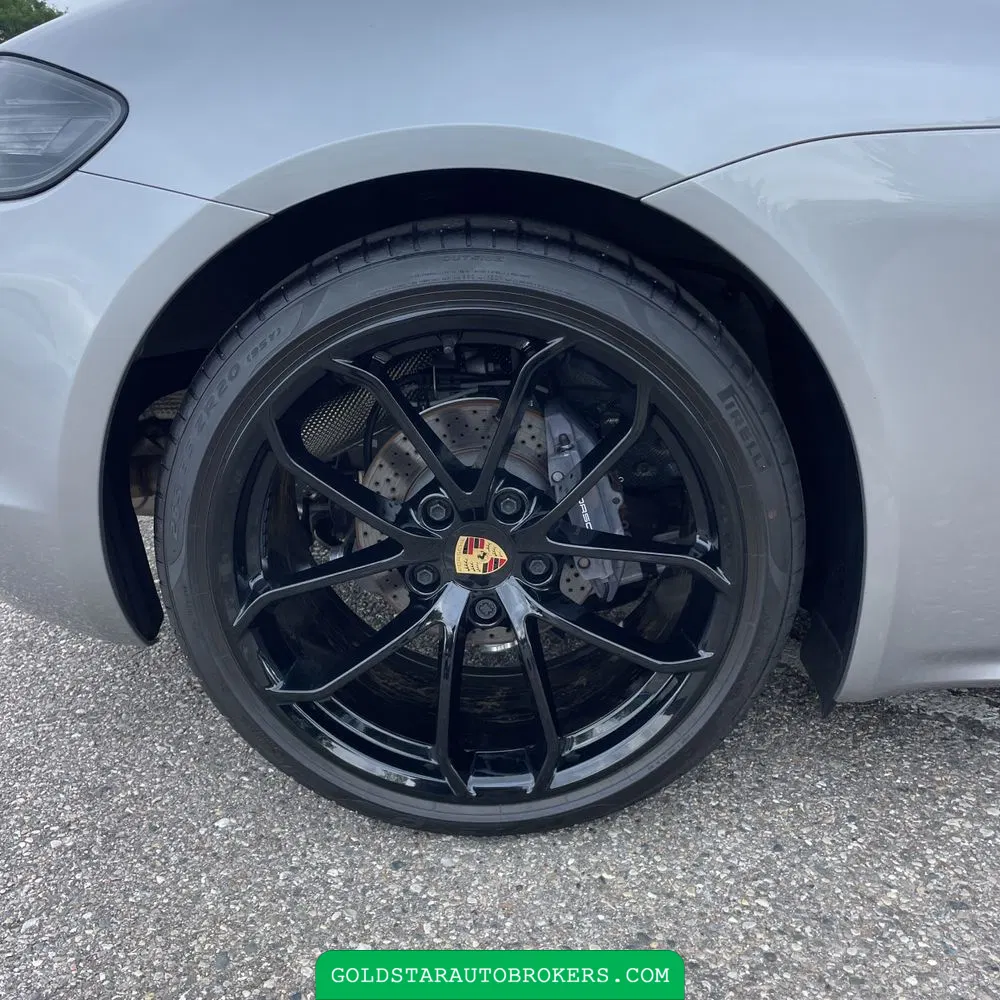 2024 Porsche 718 Cayman Base