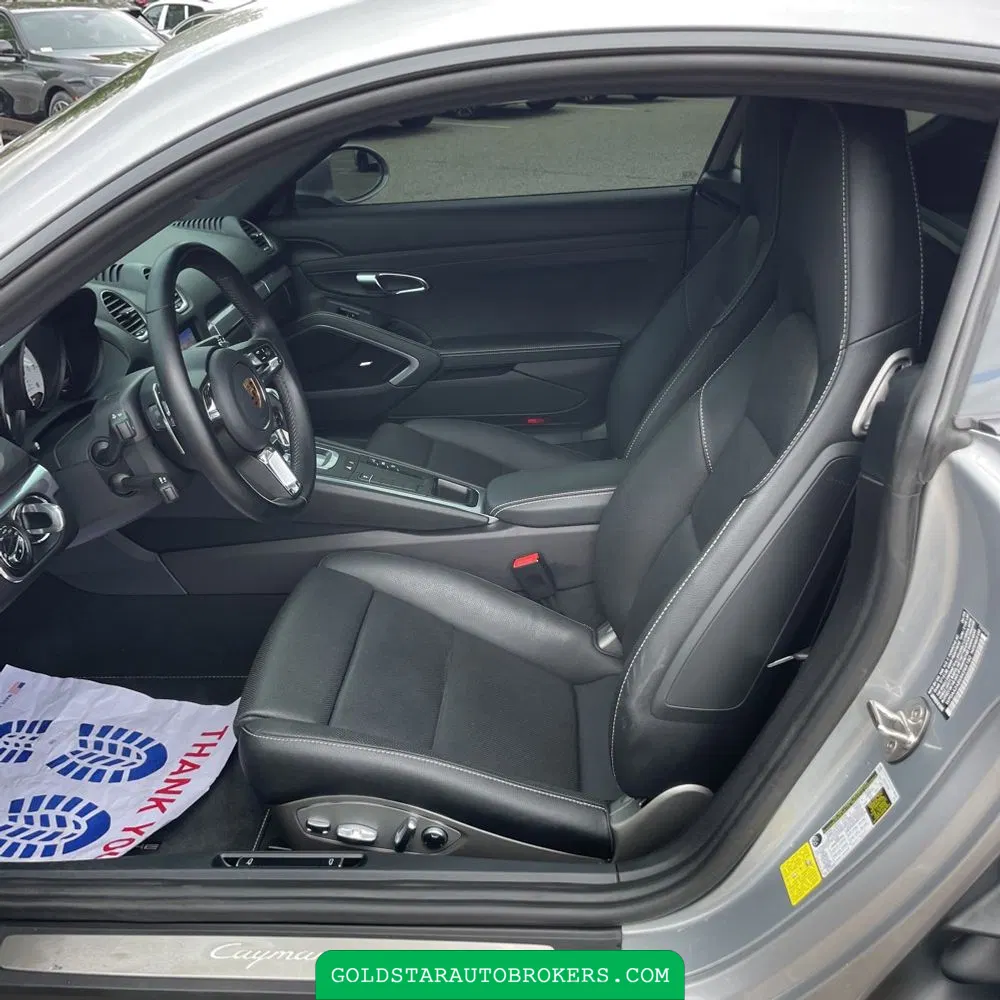 2024 Porsche 718 Cayman Base