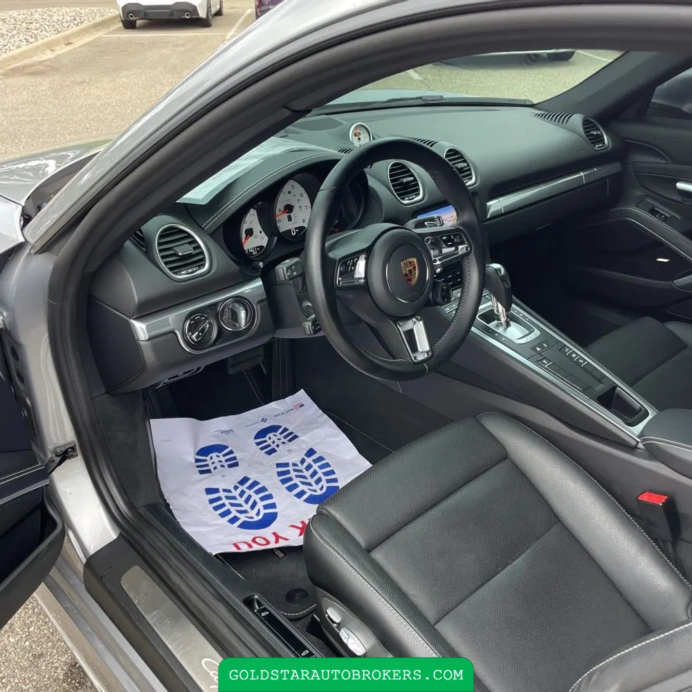 2024 Porsche 718 Cayman Base
