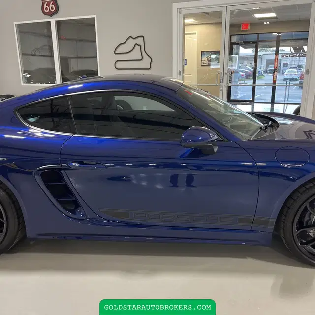 2024 Porsche 718 Cayman Style Edition