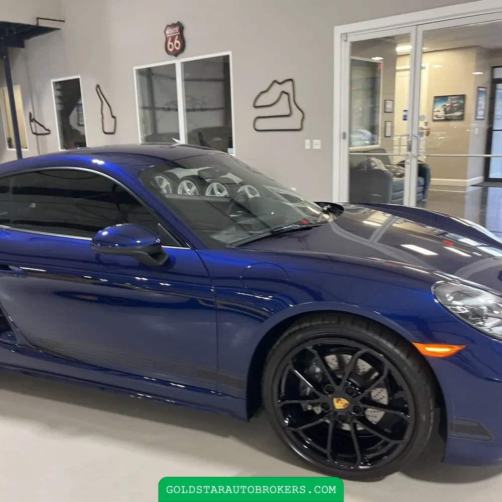 2024 Porsche 718 Cayman Style Edition