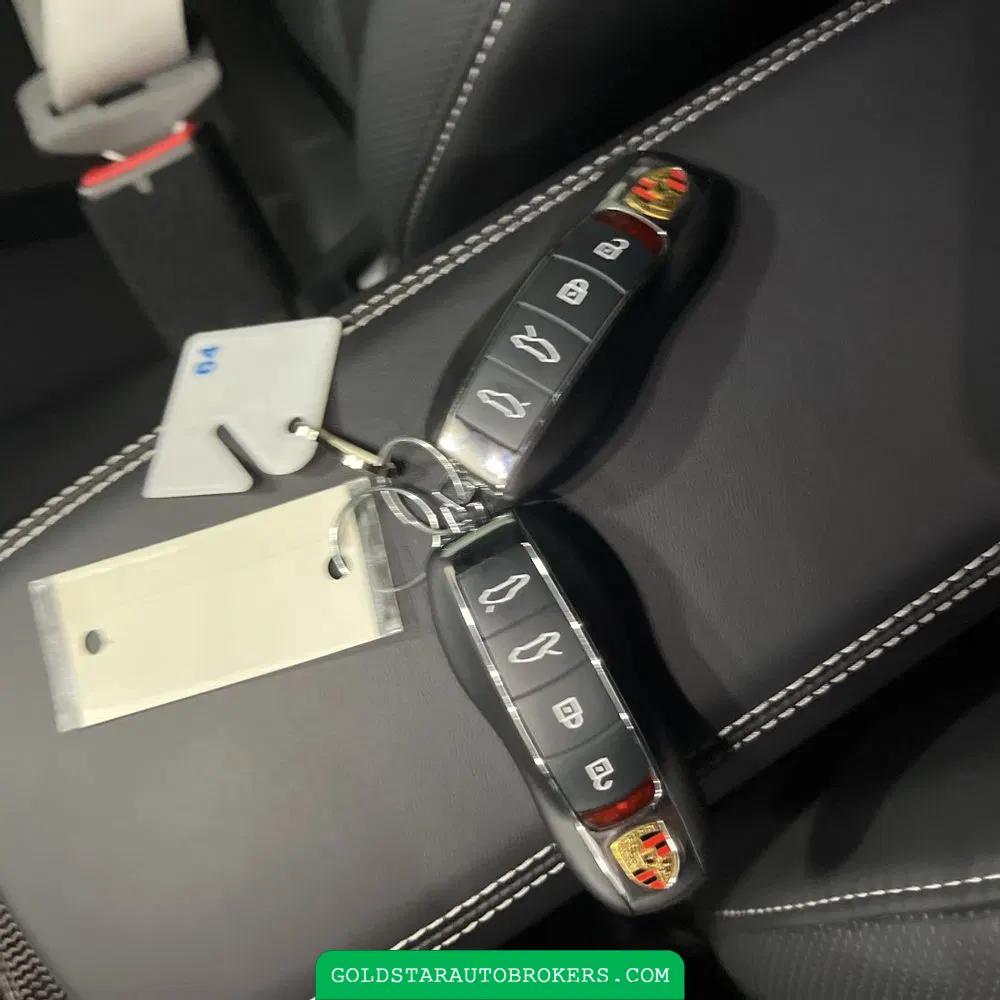2024 Porsche 718 Cayman Style Edition