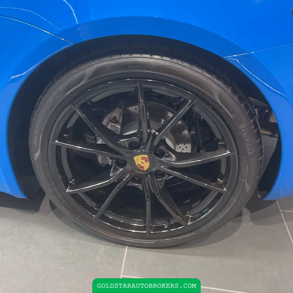 2025 Porsche 718 Cayman Base