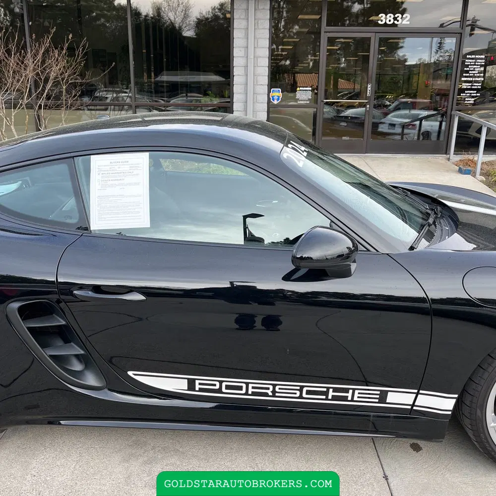 2024 Porsche 718 Cayman Base