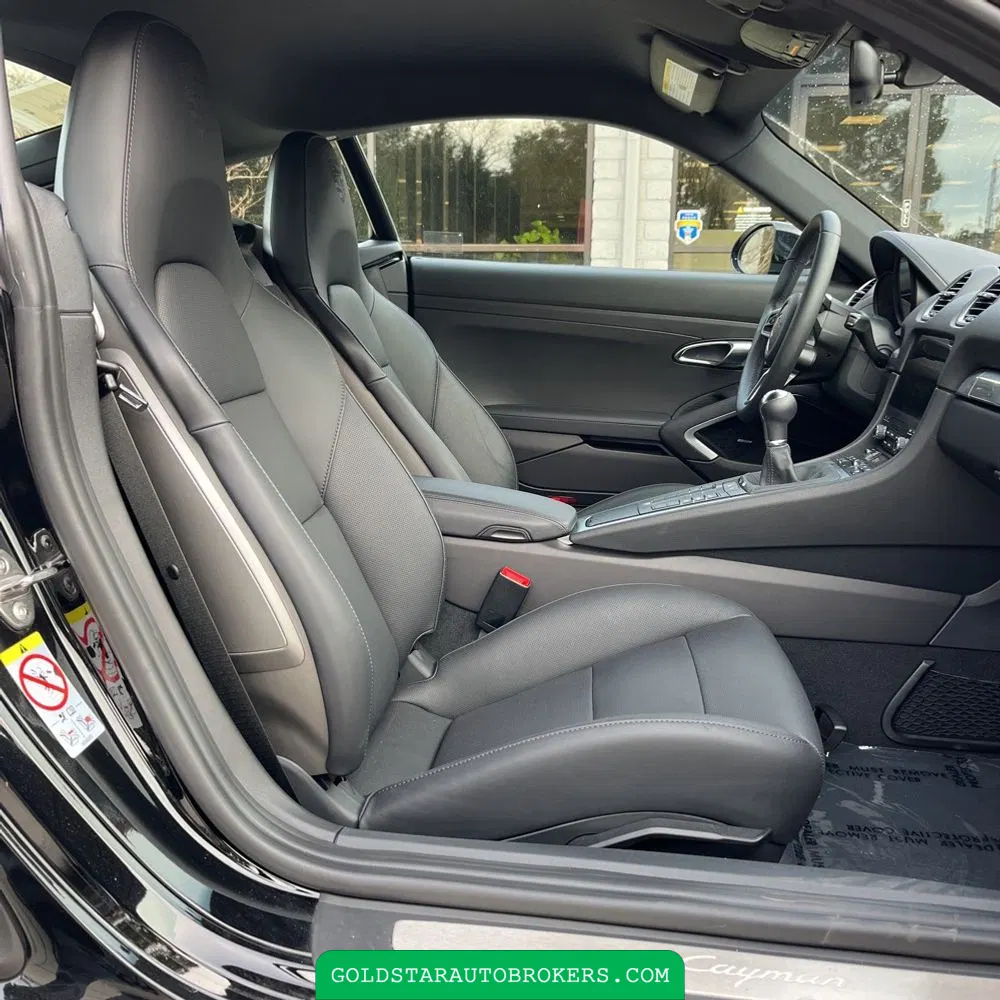 2024 Porsche 718 Cayman Base