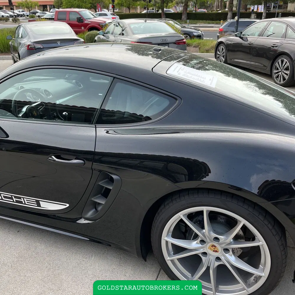 2024 Porsche 718 Cayman Base
