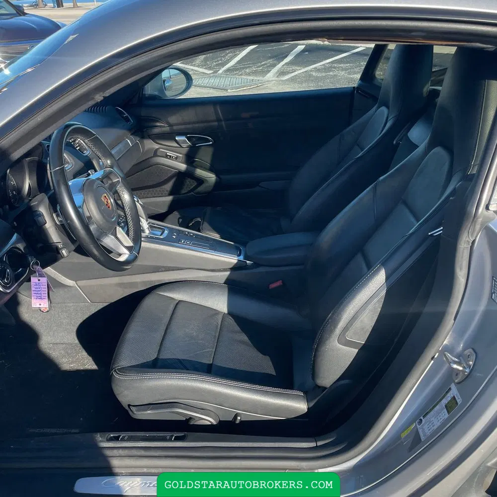 2018 Porsche 718 Cayman Base