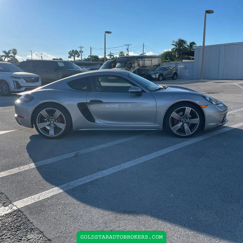 2018 Porsche 718 Cayman Base