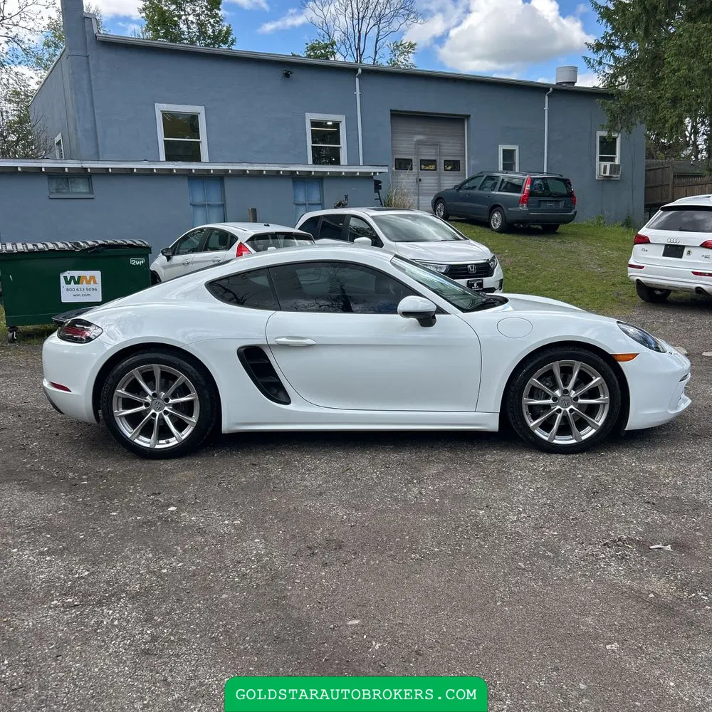 2018 Porsche 718 Cayman Base