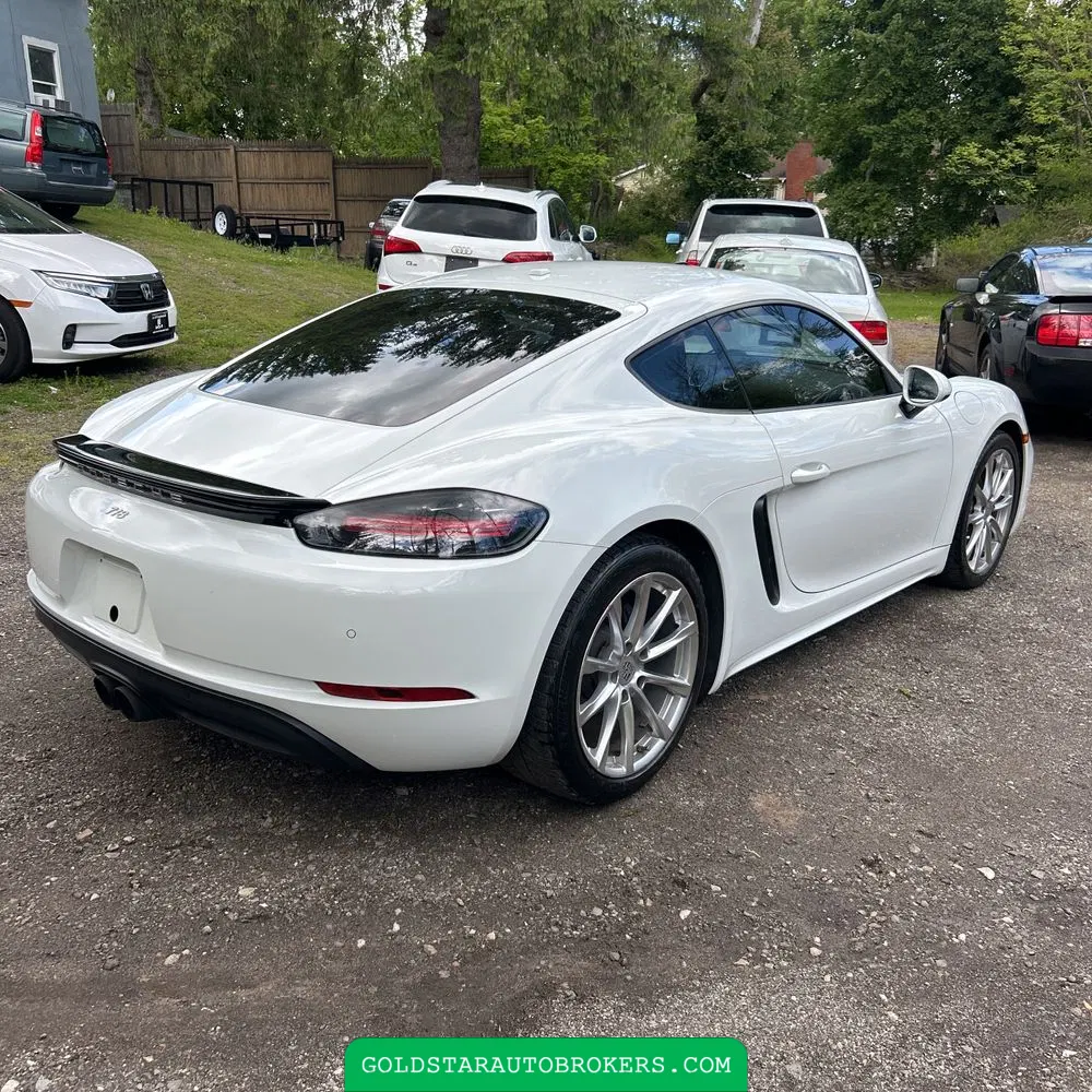 2018 Porsche 718 Cayman Base