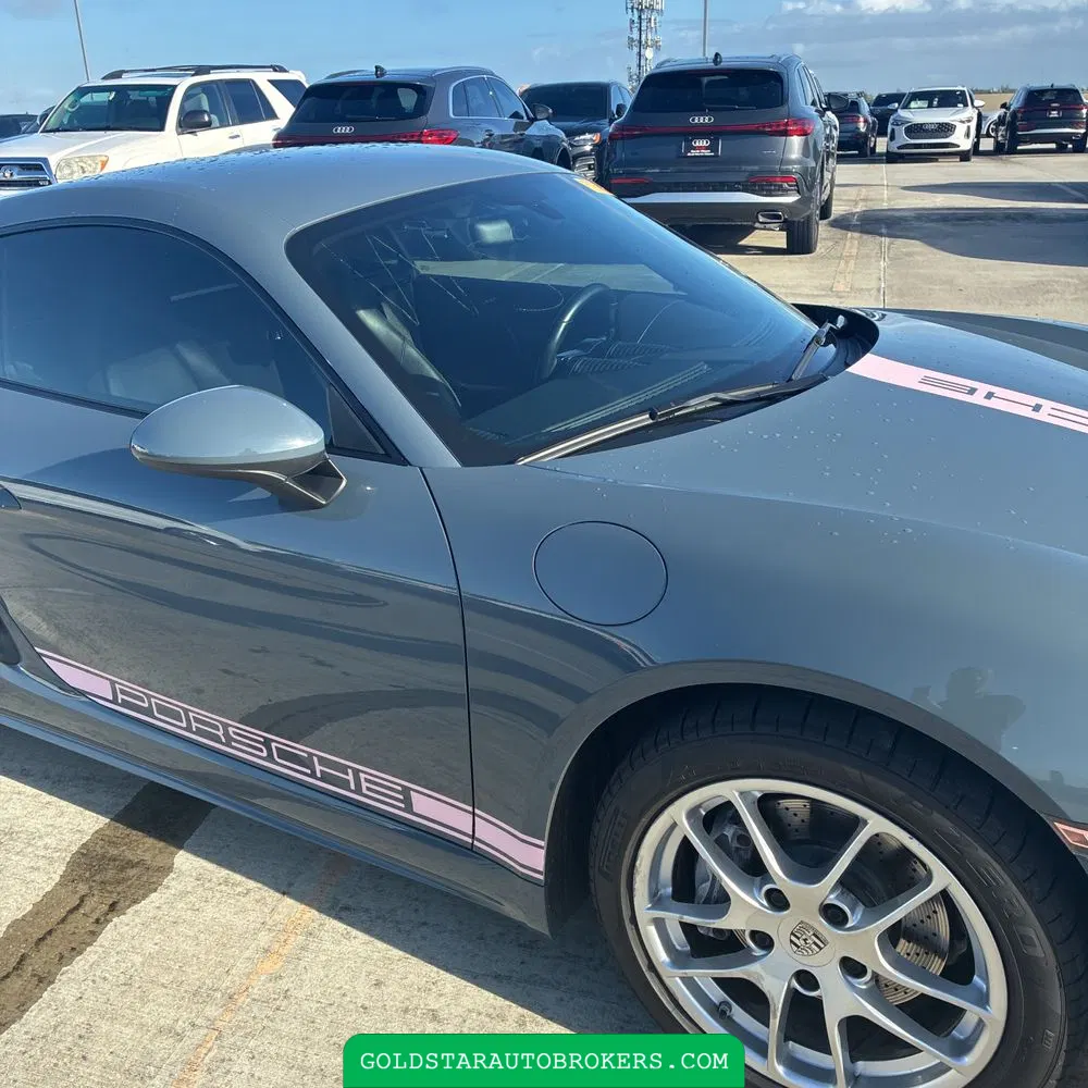 2017 Porsche 718 Cayman Base