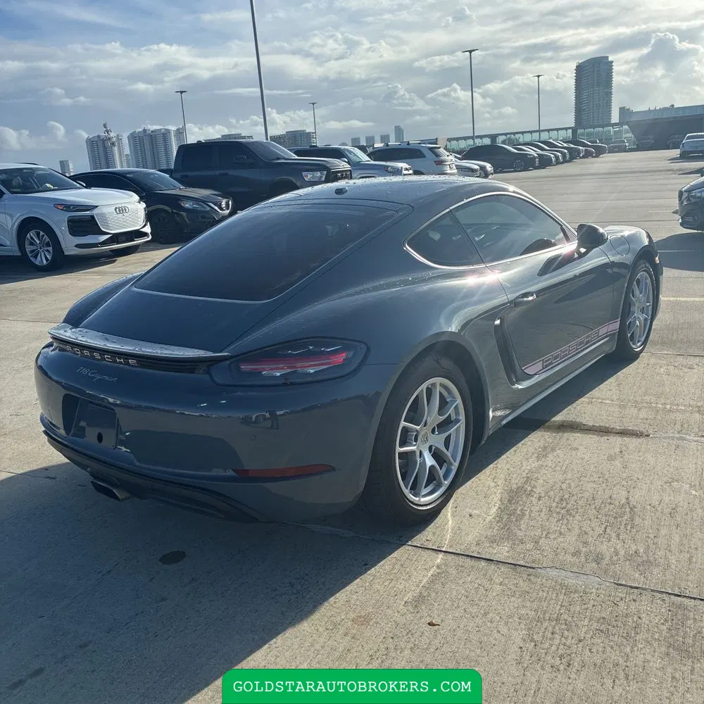 2017 Porsche 718 Cayman Base