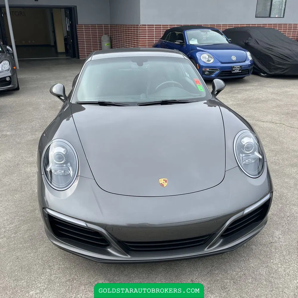 2018 Porsche 911 Carrera 4