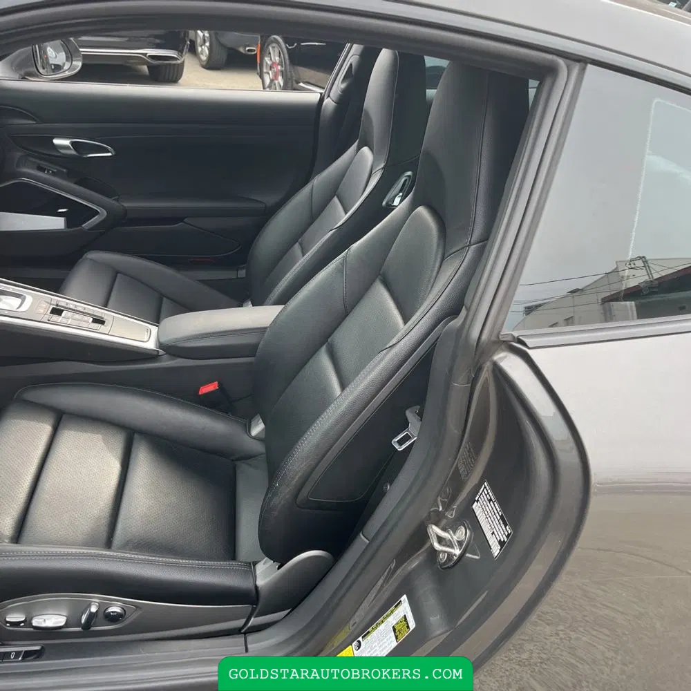 2018 Porsche 911 Carrera 4