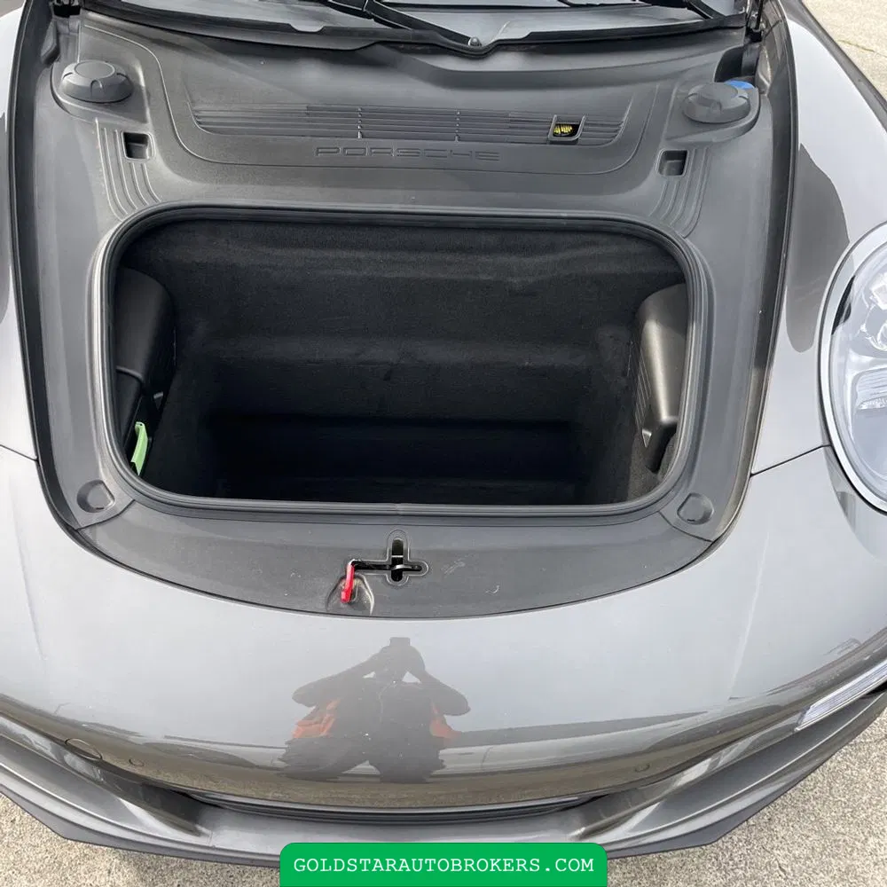 2018 Porsche 911 Carrera 4