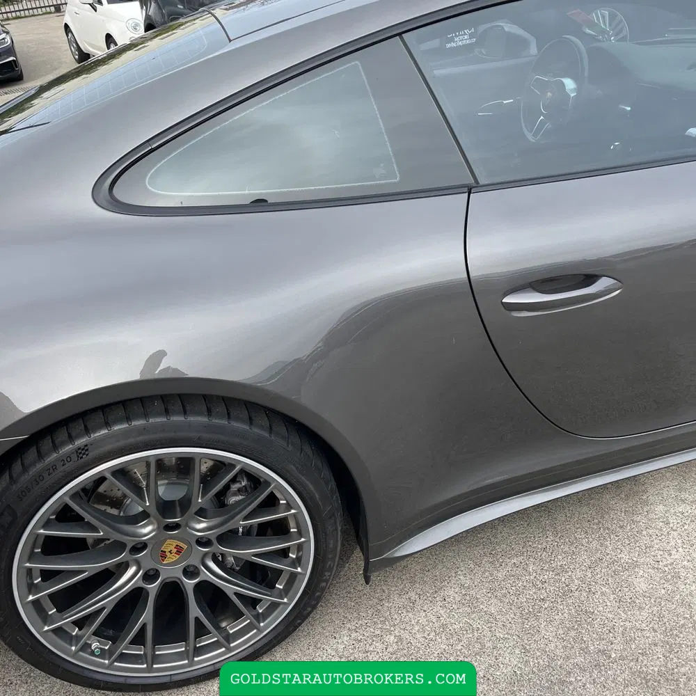 2018 Porsche 911 Carrera 4