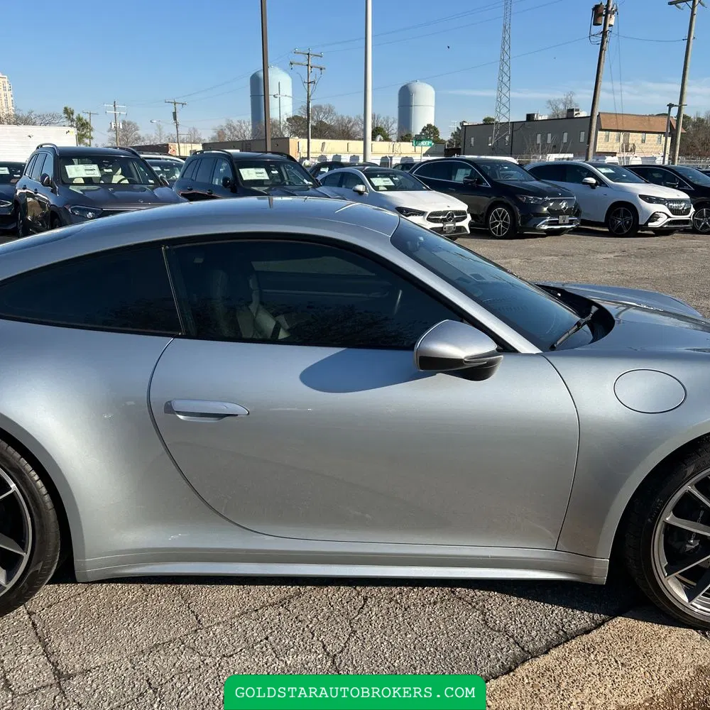 2021 Porsche 911 Carrera
