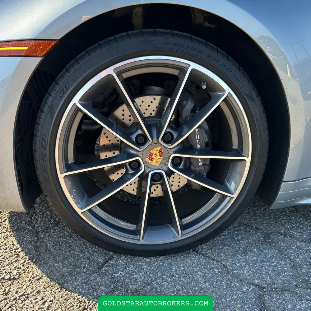 2021 Porsche 911 Carrera