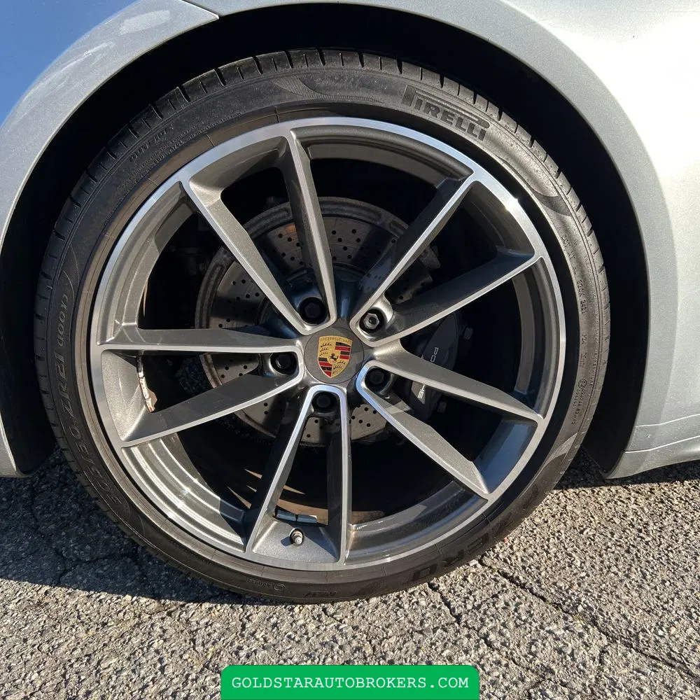 2021 Porsche 911 Carrera