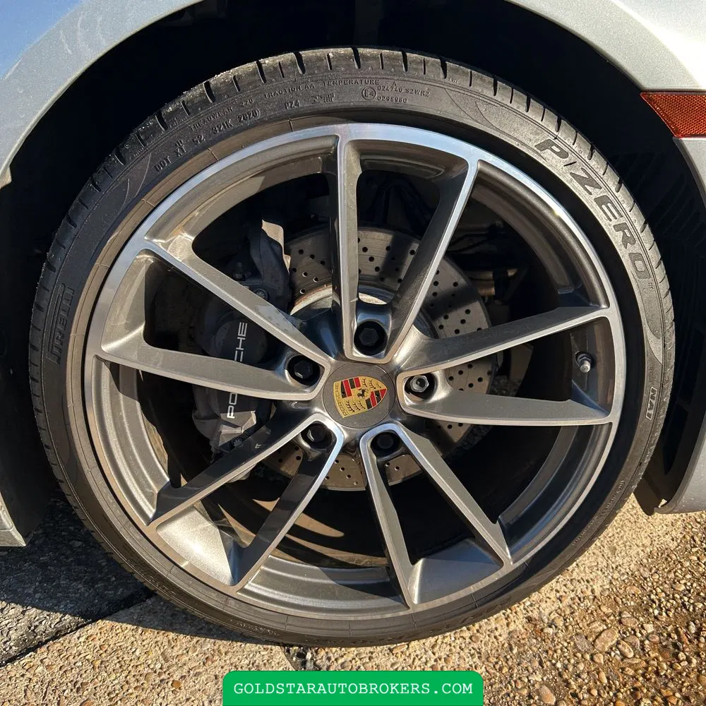 2021 Porsche 911 Carrera