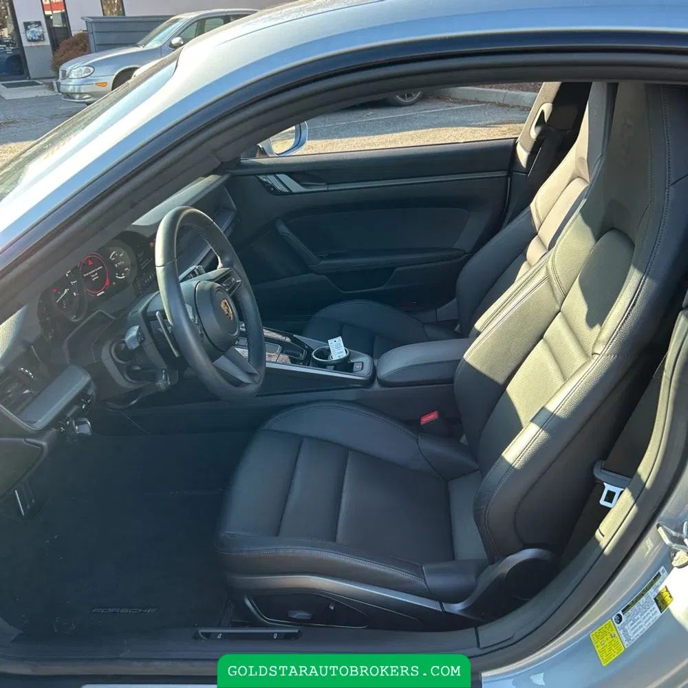 2021 Porsche 911 Carrera