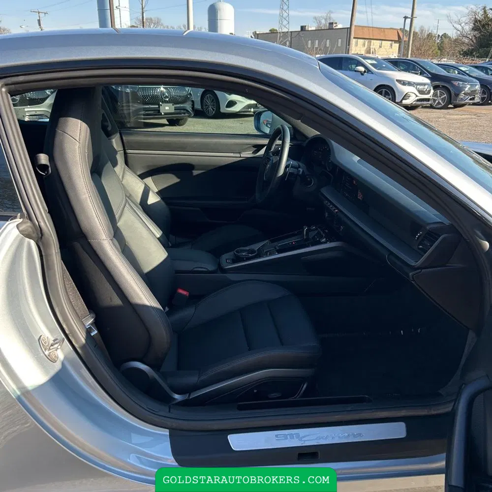 2021 Porsche 911 Carrera