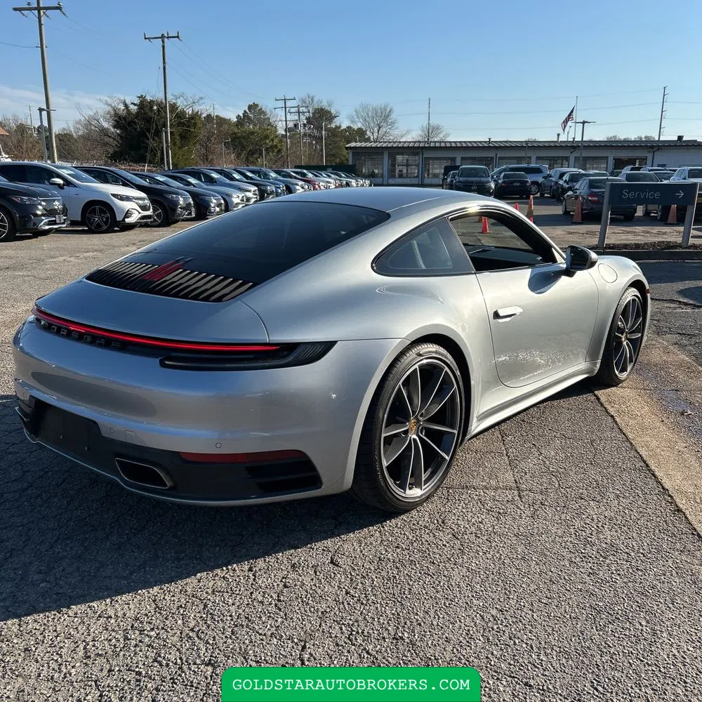 2021 Porsche 911 Carrera