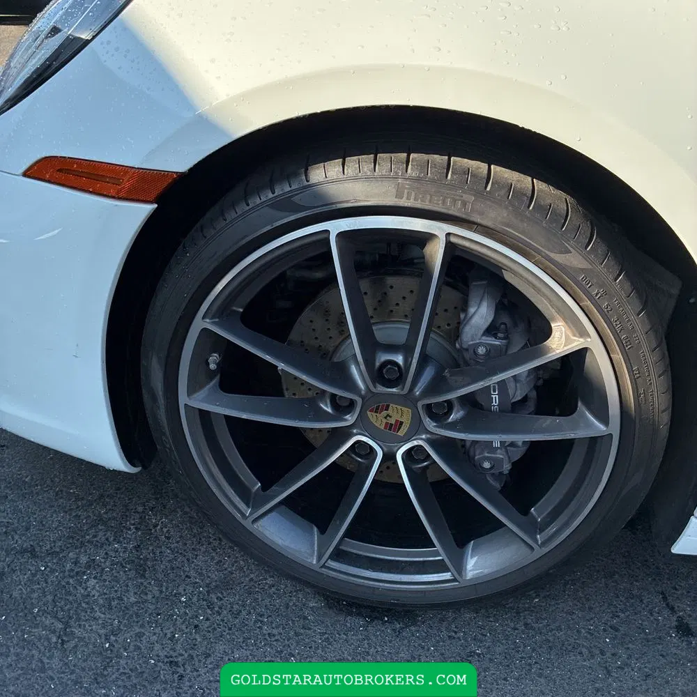 2021 Porsche 911 Carrera
